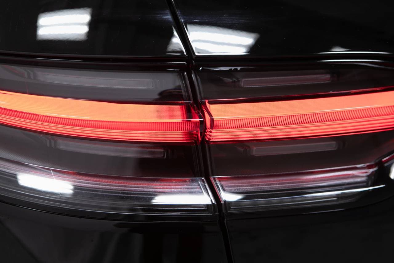 Thumbnail: 2026 Porsche Macan - 15