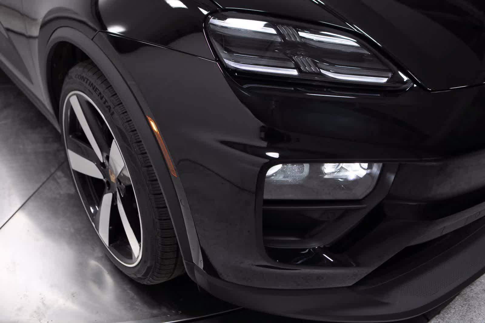 Thumbnail: 2025 Porsche Macan - 12