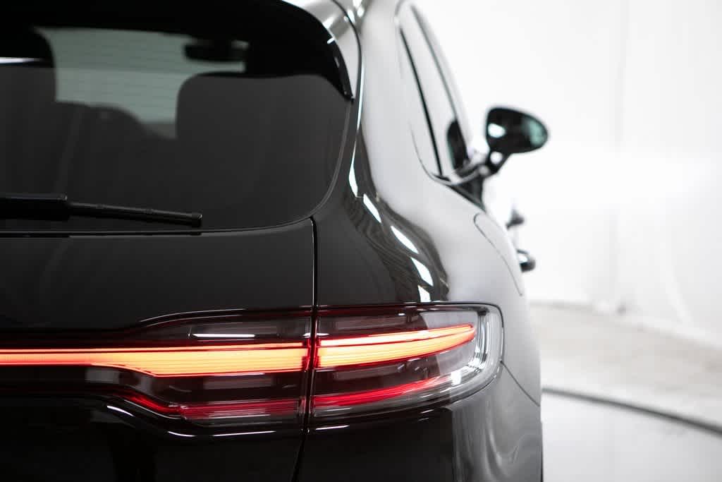 Thumbnail: 2025 Porsche Macan - 39
