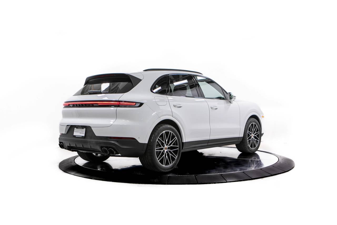 Thumbnail: 2026 Porsche Cayenne - 7