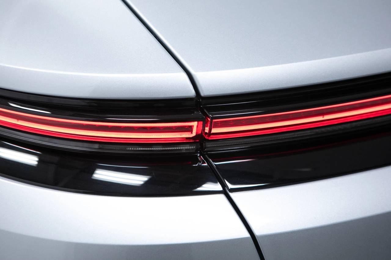 Thumbnail: 2026 Porsche Panamera - 15