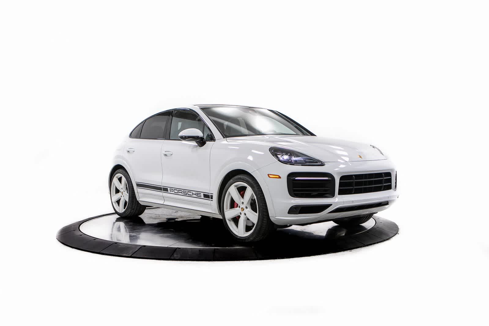 Thumbnail: 2023 Porsche Cayenne - 9