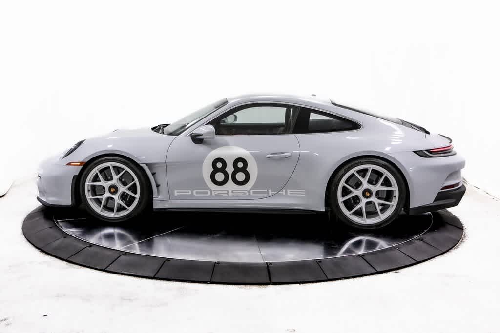 2024 Porsche 911 GT3 RS photo 2