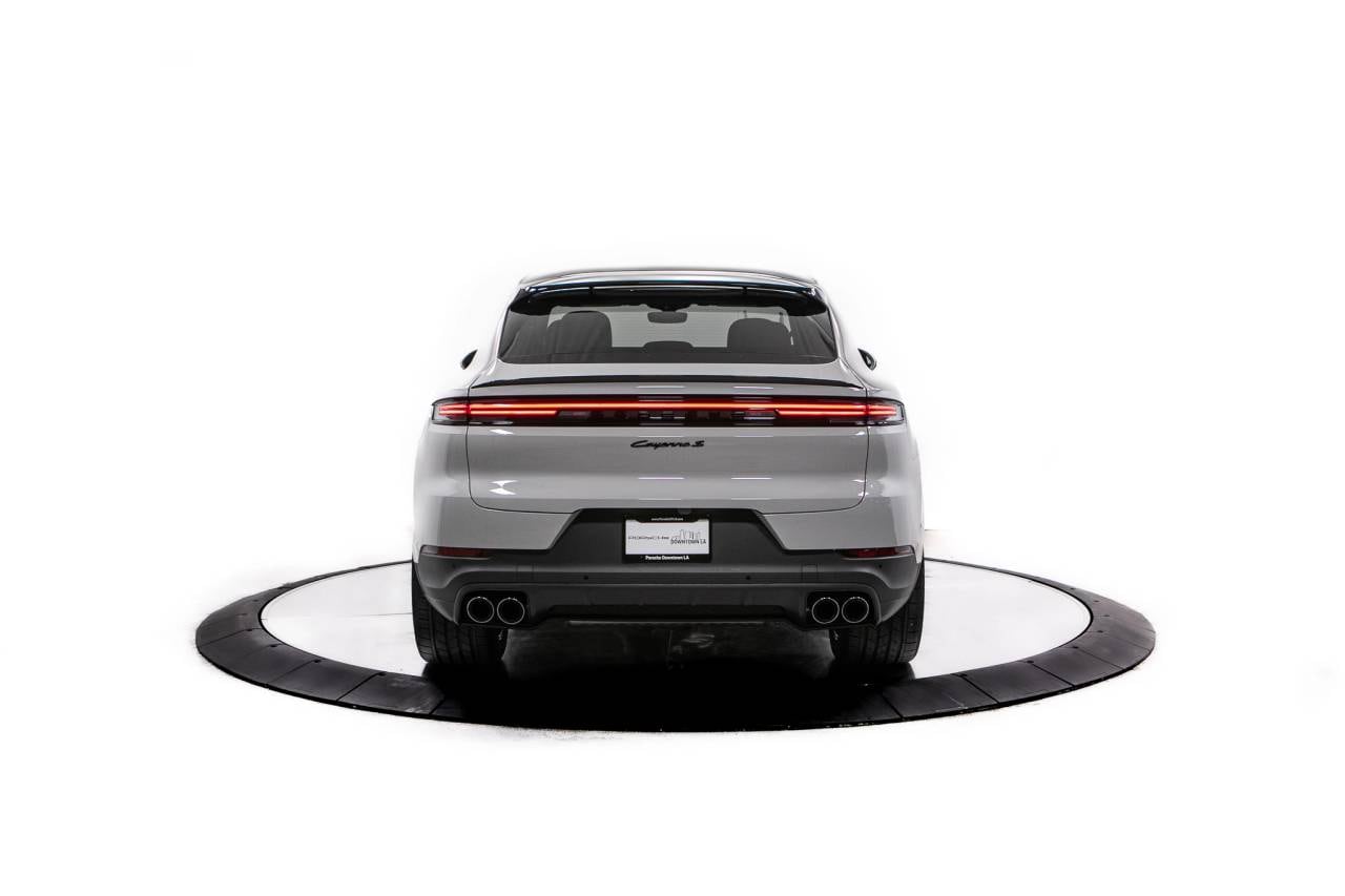 Thumbnail: 2026 Porsche  - 6