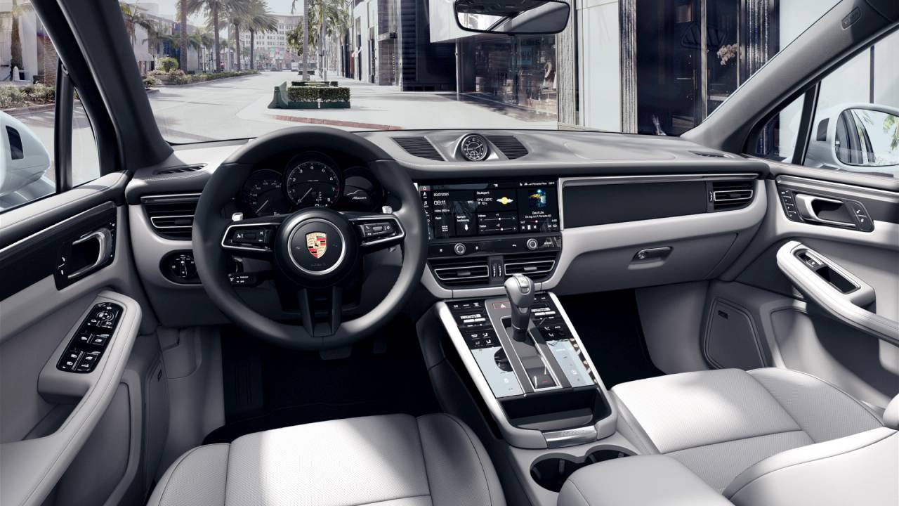 Thumbnail: 2026 Porsche Macan - 5