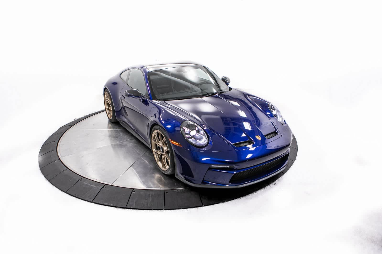 Thumbnail: 2022 Porsche 911 - 35