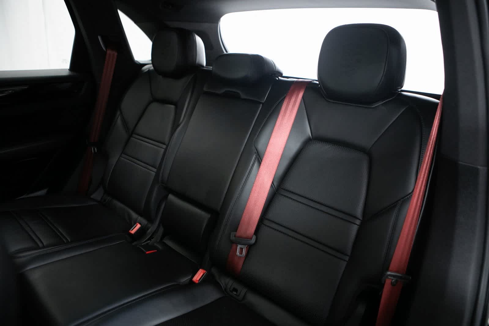 Thumbnail: 2023 Porsche Cayenne - 29