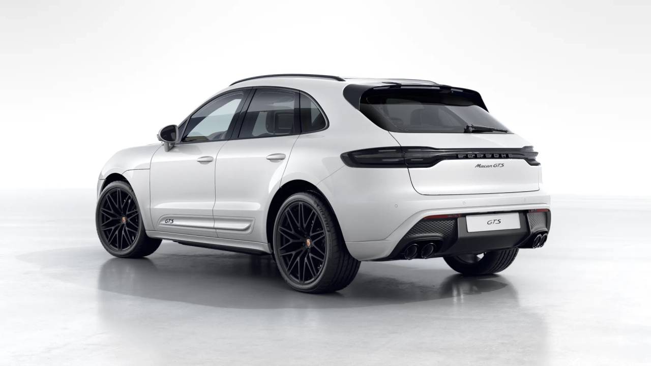 Thumbnail: 2026 Porsche Macan - 3
