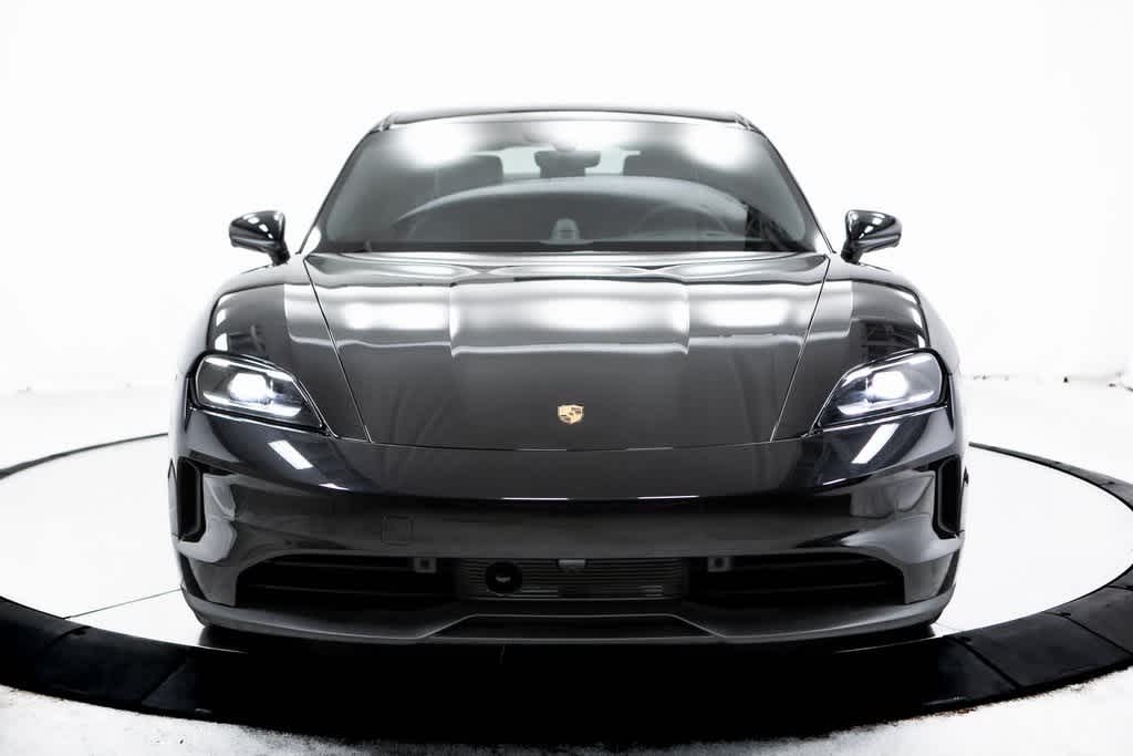 Thumbnail: 2025 Porsche Taycan - 10