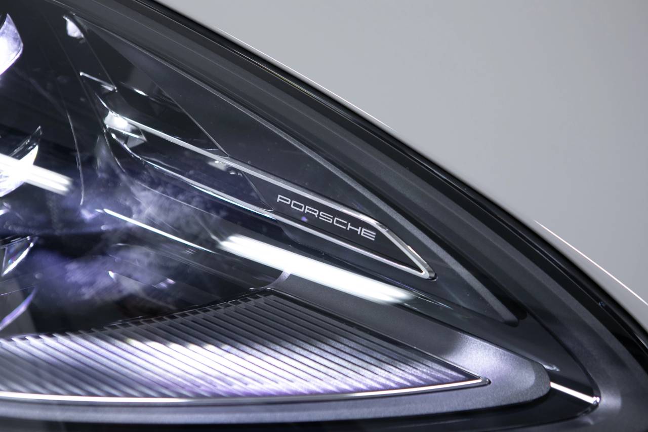 Thumbnail: 2026 Porsche Macan - 13