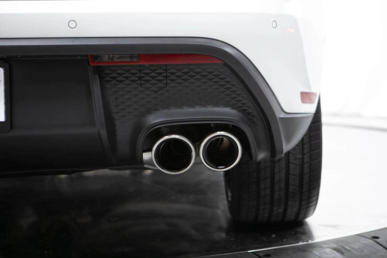 Thumbnail: 2026 Porsche Macan - 17