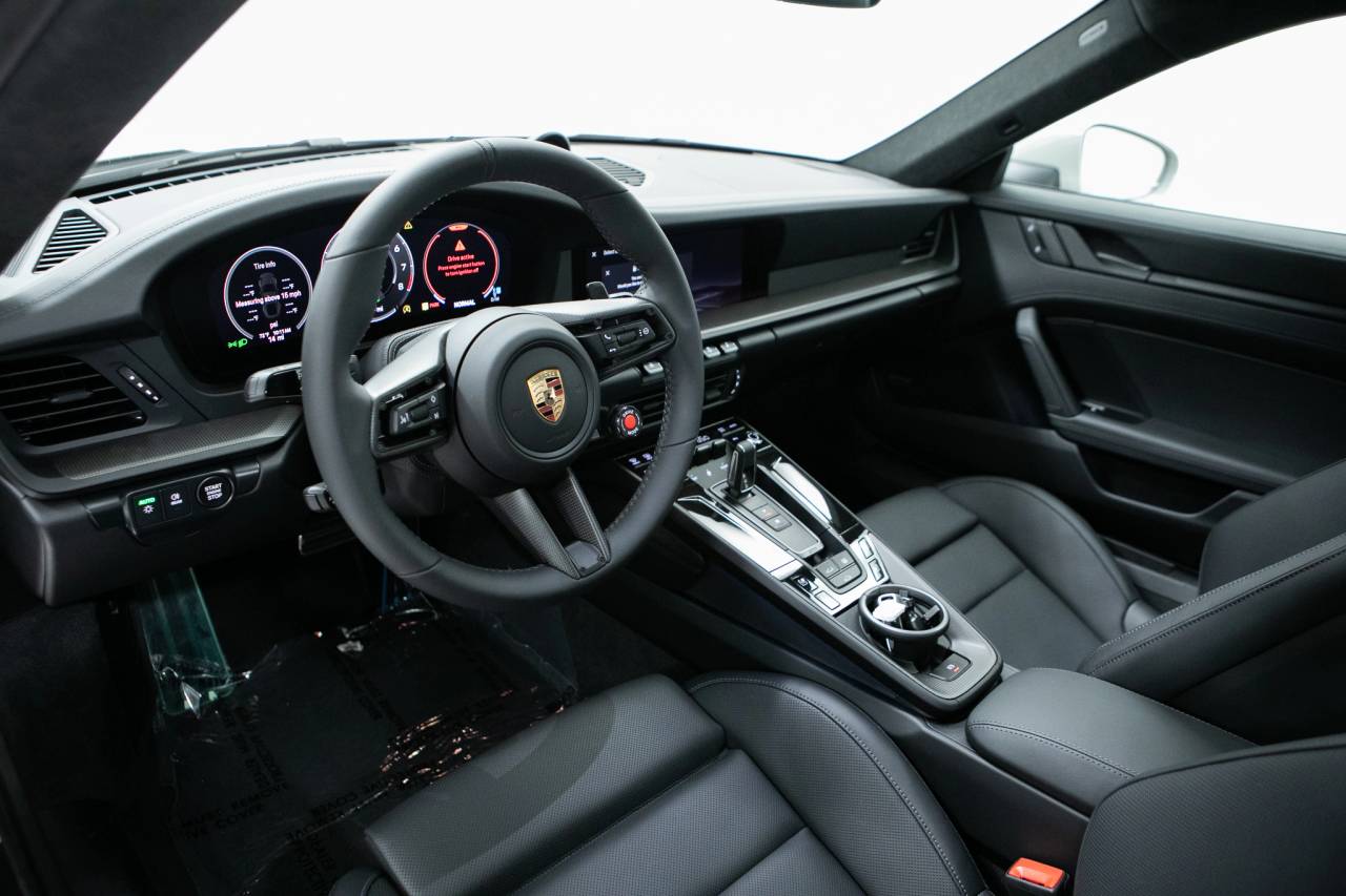 Thumbnail: 2026 Porsche 911 - 4