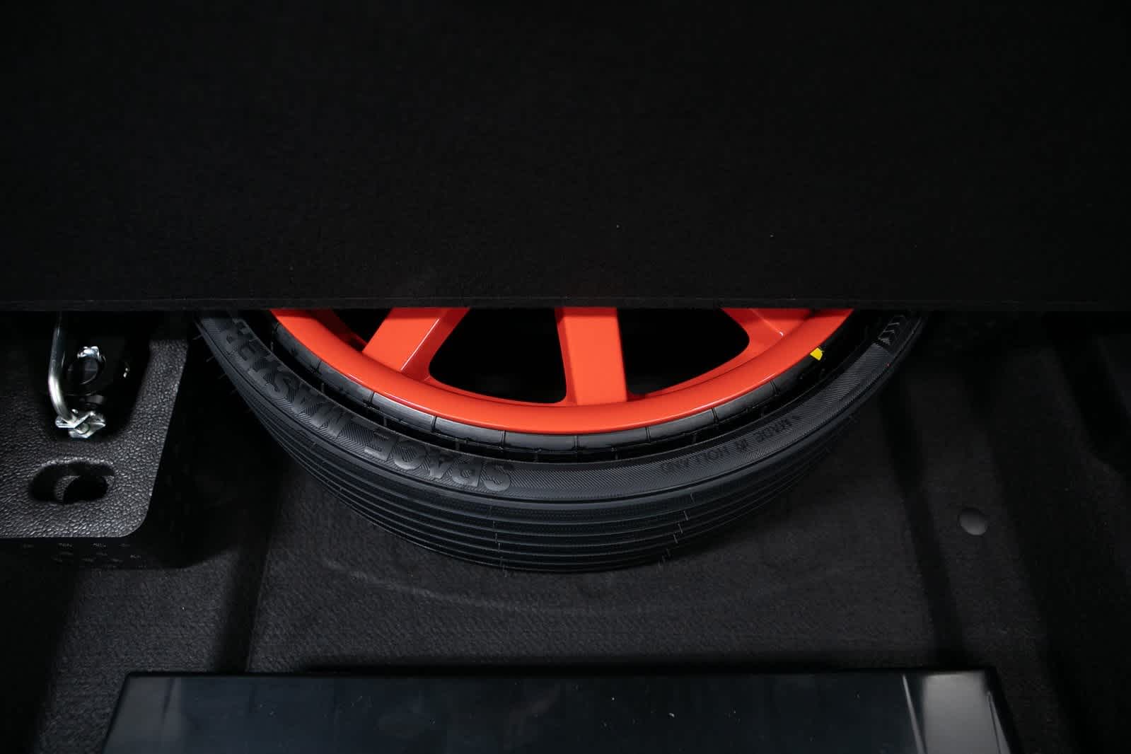 Thumbnail: 2025 Porsche Macan - 33