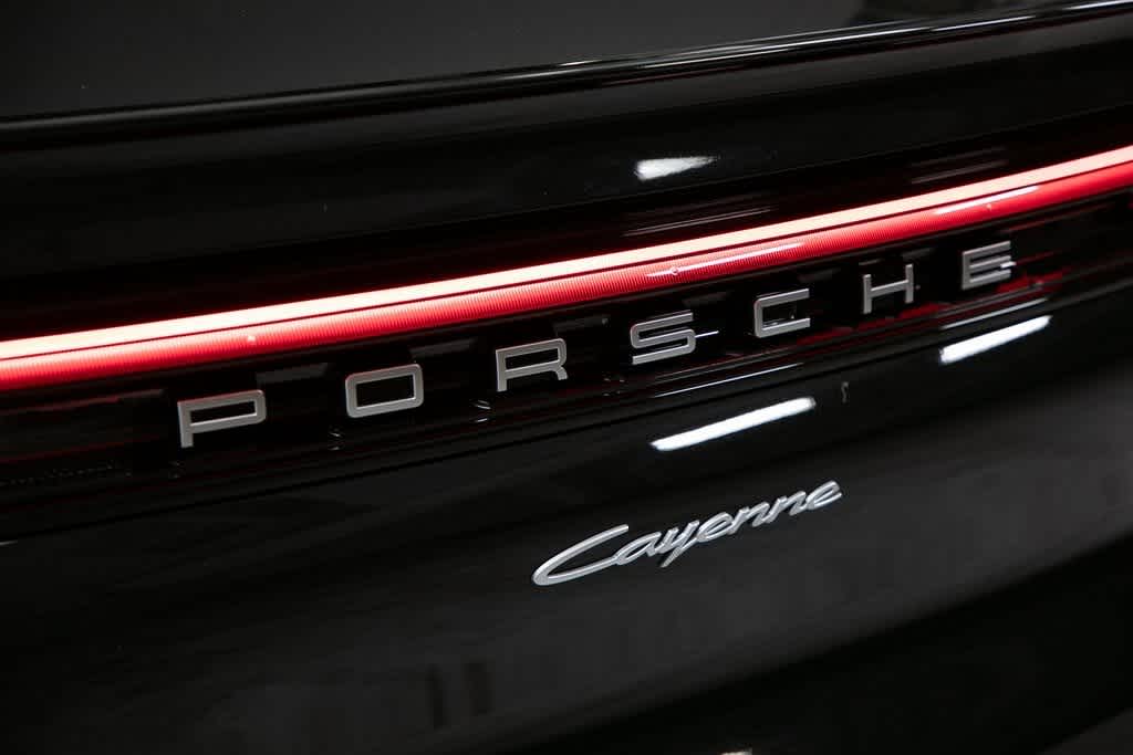 Thumbnail: 2025 Porsche  - 36