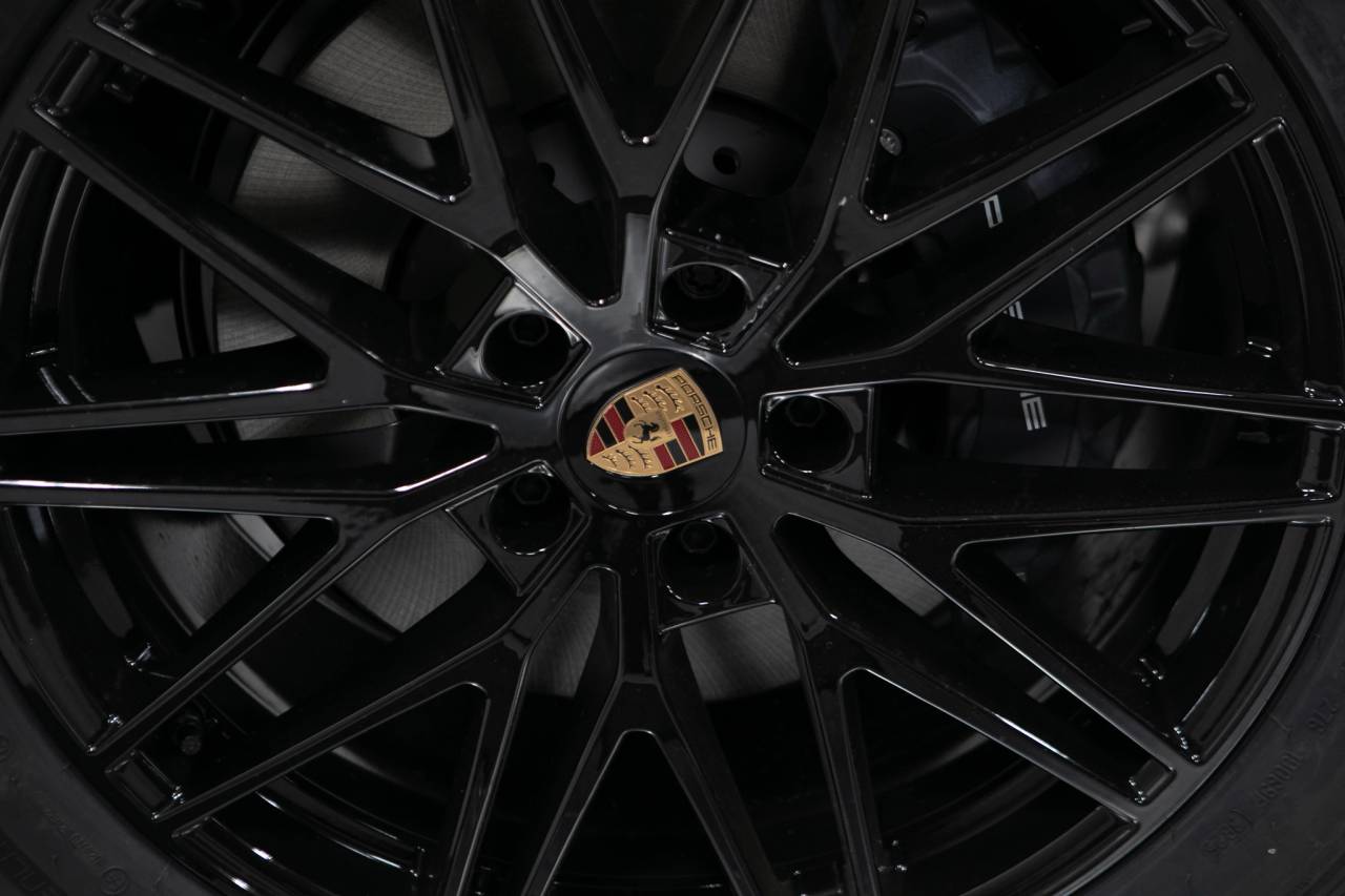 Thumbnail: 2026 Porsche Cayenne - 11