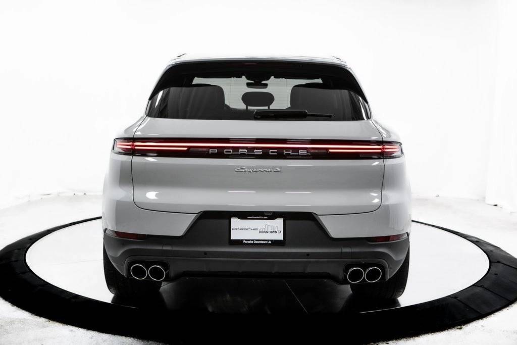 Thumbnail: 2025 Porsche Cayenne - 6