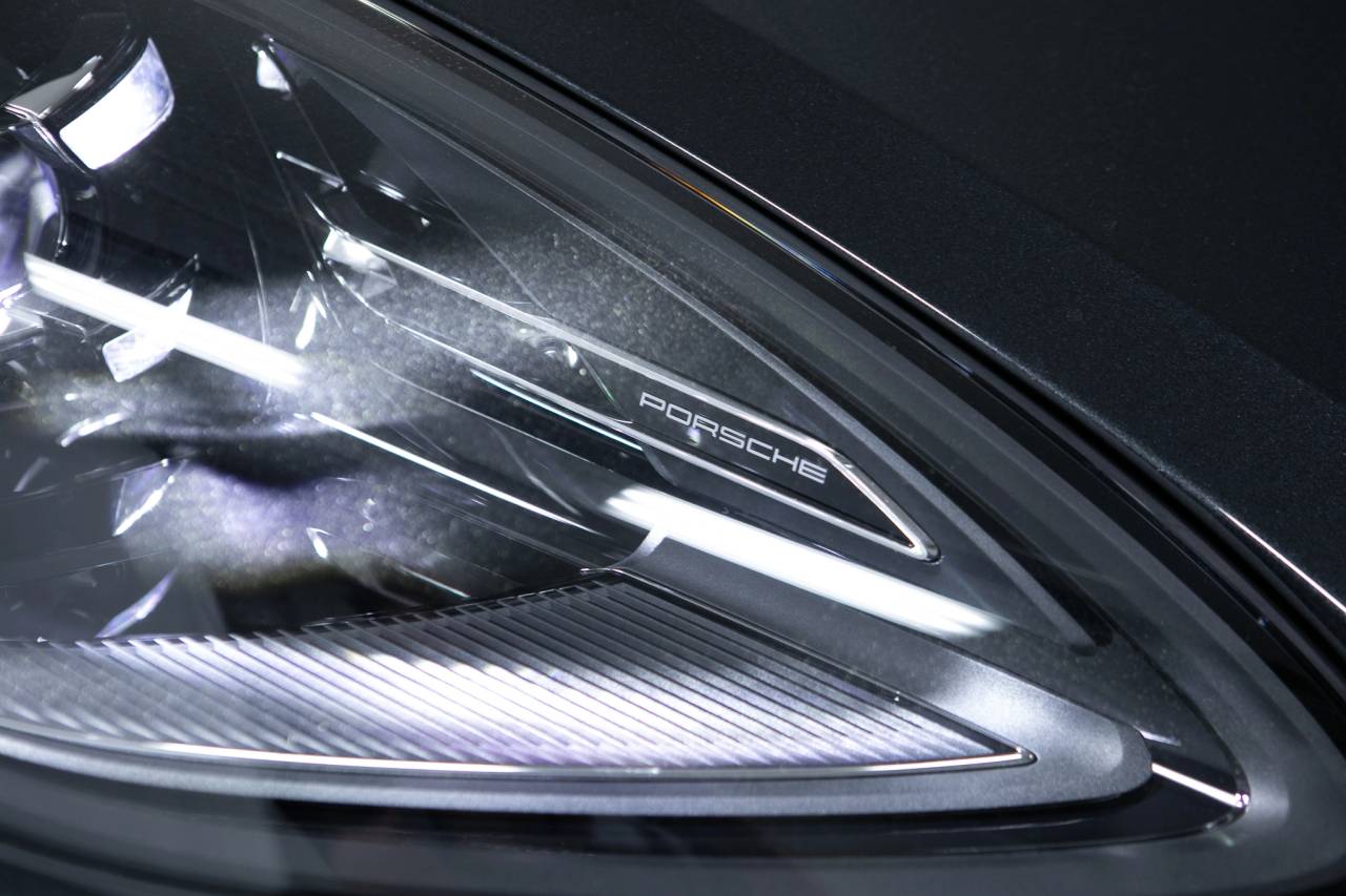 Thumbnail: 2026 Porsche Macan - 13