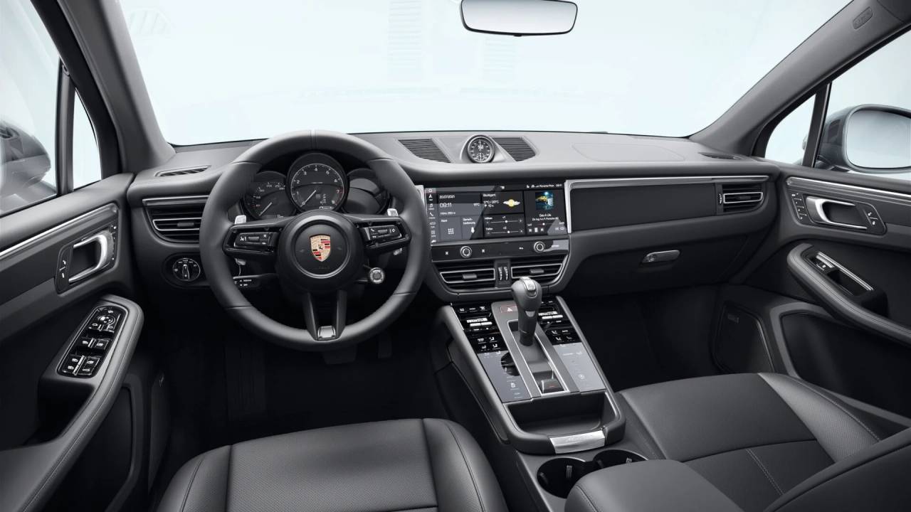 Thumbnail: 2026 Porsche Macan - 9