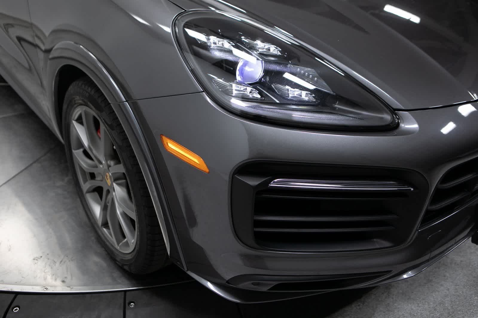 Thumbnail: 2023 Porsche Cayenne - 12