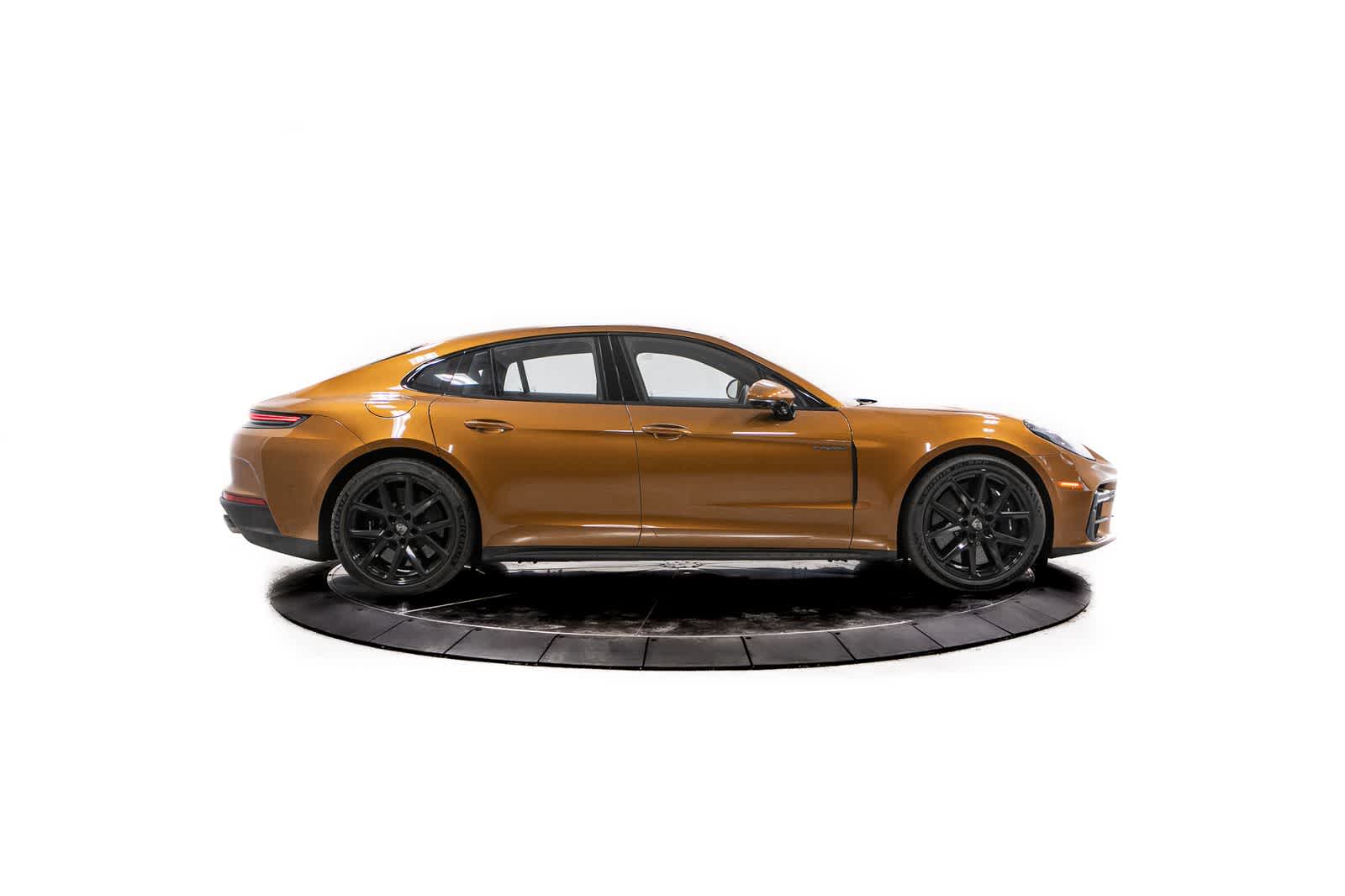 Thumbnail: 2025 Porsche Panamera - 8