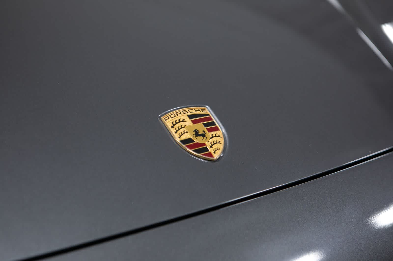 Thumbnail: 2022 Porsche Cayenne - 17
