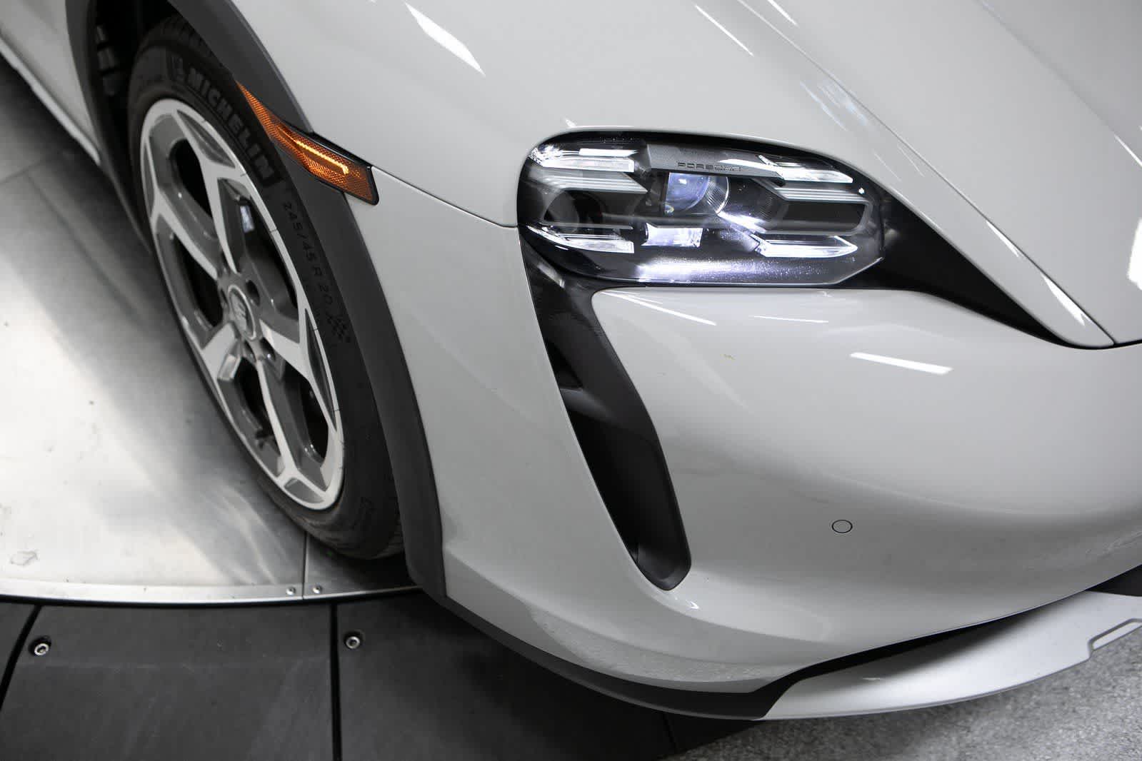 Thumbnail: 2024 Porsche Taycan - 12