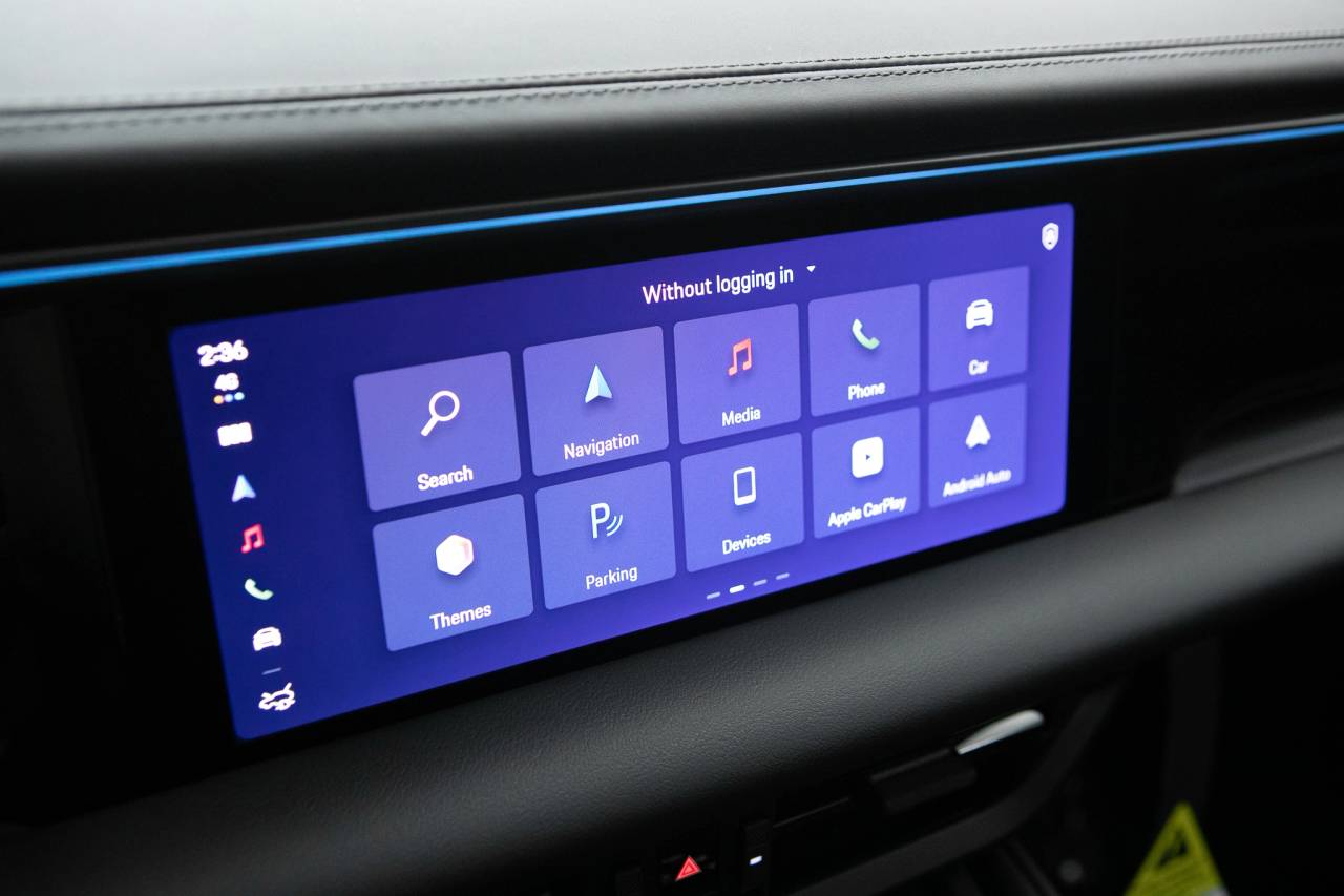 Thumbnail: 2026 Porsche Macan - 22