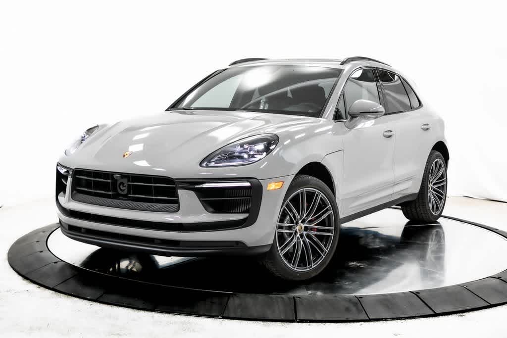 Thumbnail: 2025 Porsche Macan - 1