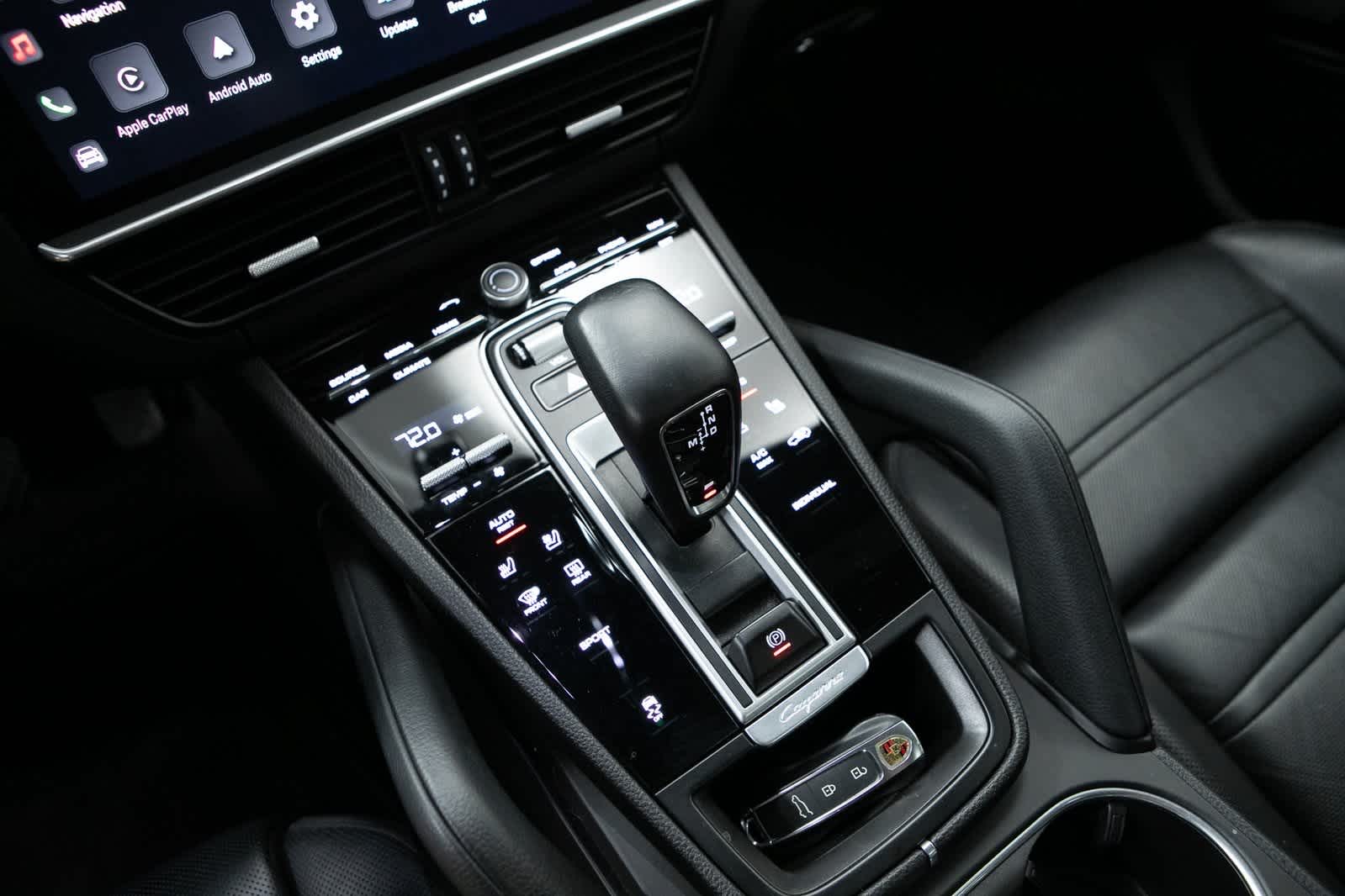 Thumbnail: 2023 Porsche Cayenne - 21