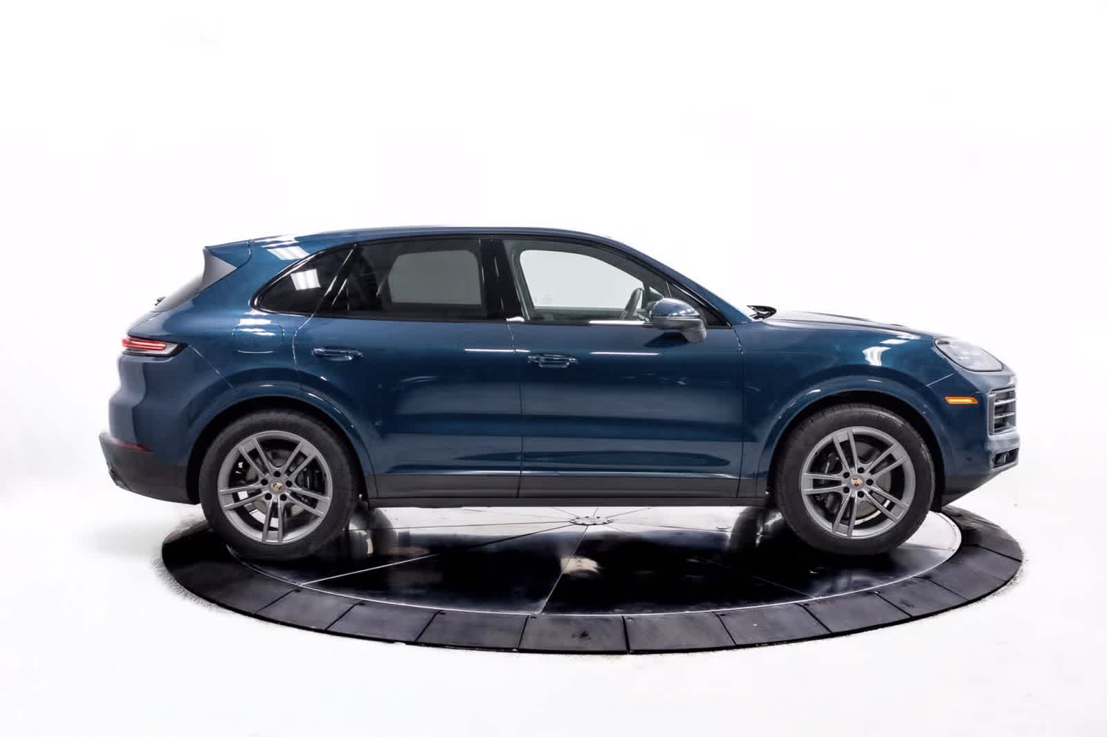 Thumbnail: 2025 Porsche Cayenne - 8