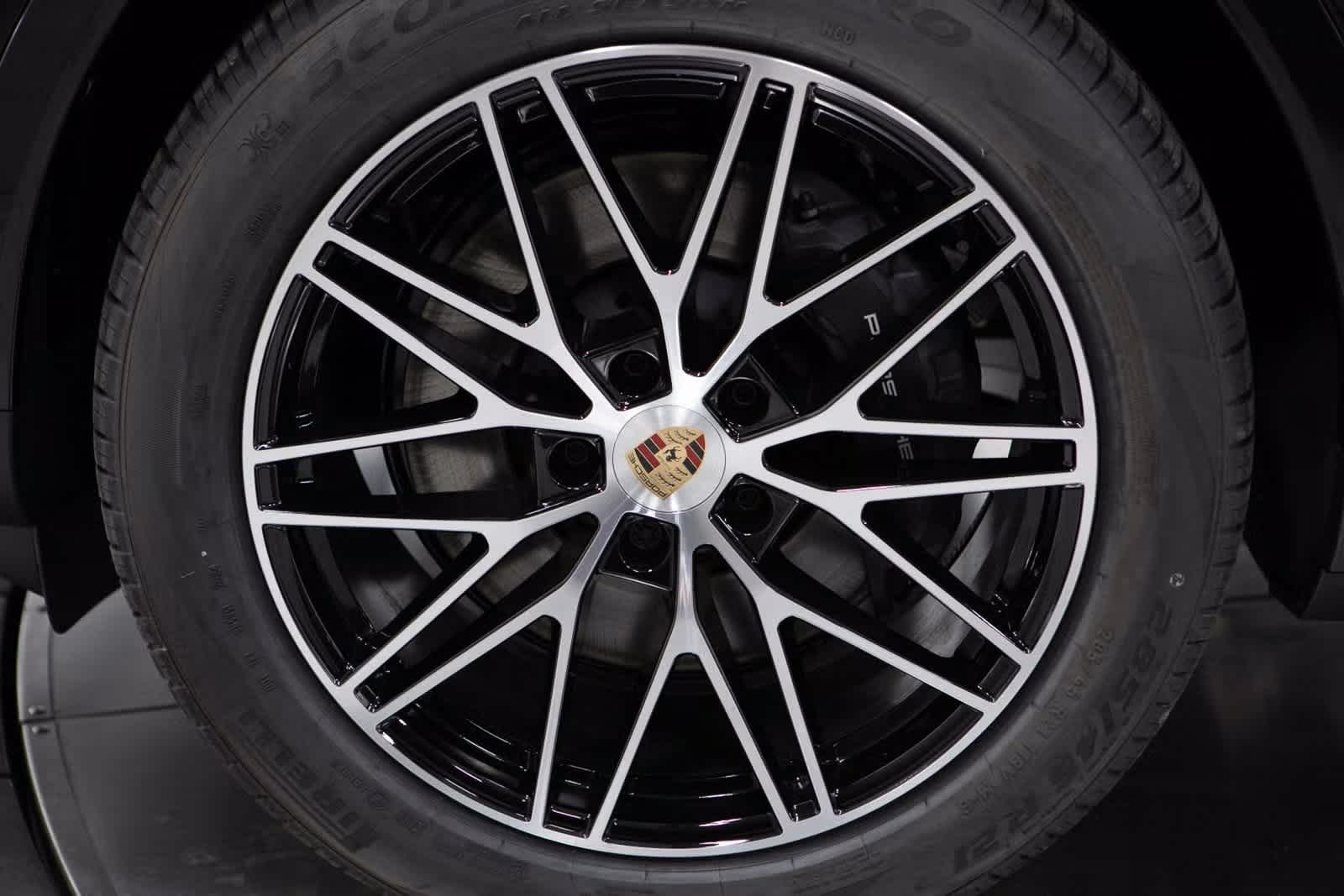 Thumbnail: 2025 Porsche Cayenne - 11