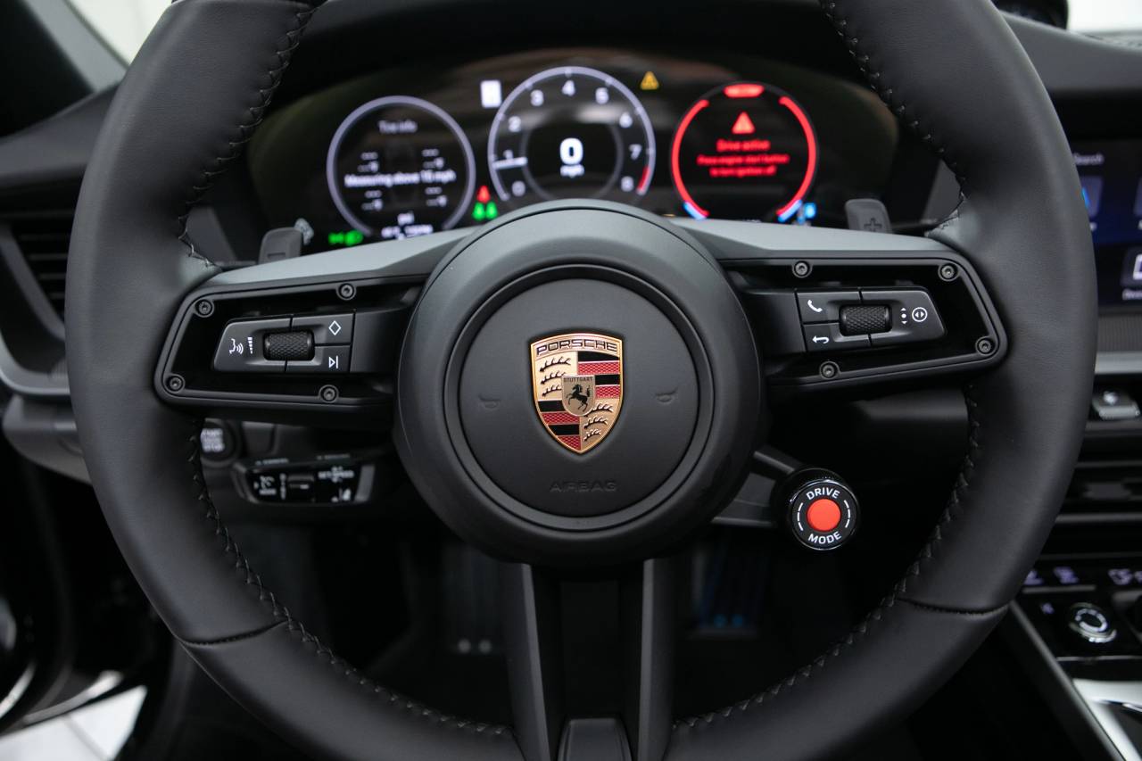 Thumbnail: 2026 Porsche 911 - 21