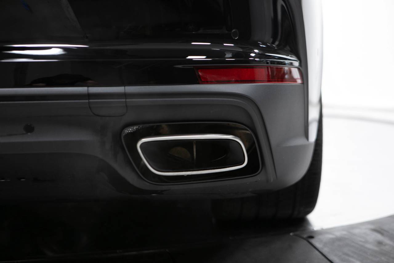 Thumbnail: 2026 Porsche Panamera - 17