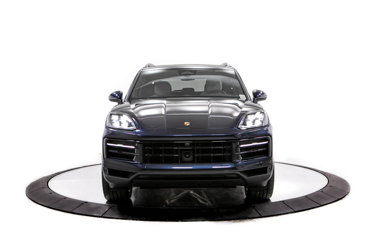 Thumbnail: 2026 Porsche Cayenne - 10