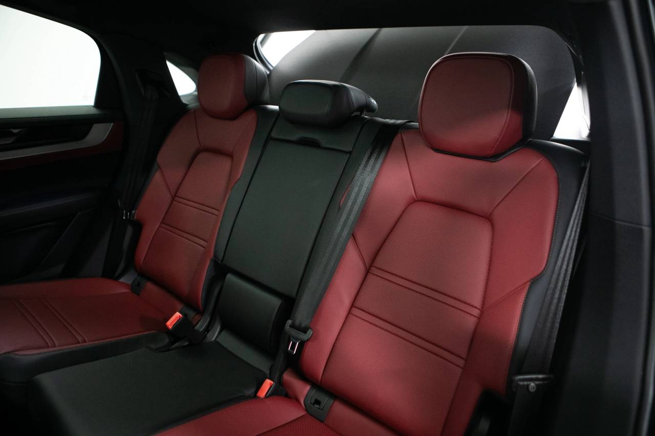 Thumbnail: 2026 Porsche  - 39