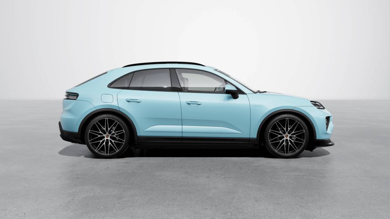 Thumbnail: 2026 Porsche Macan - 6
