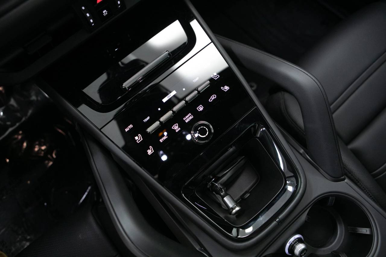 Thumbnail: 2026 Porsche Cayenne - 28