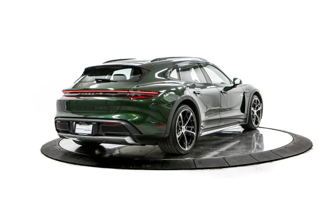 Thumbnail: 2026 Porsche Taycan - 7