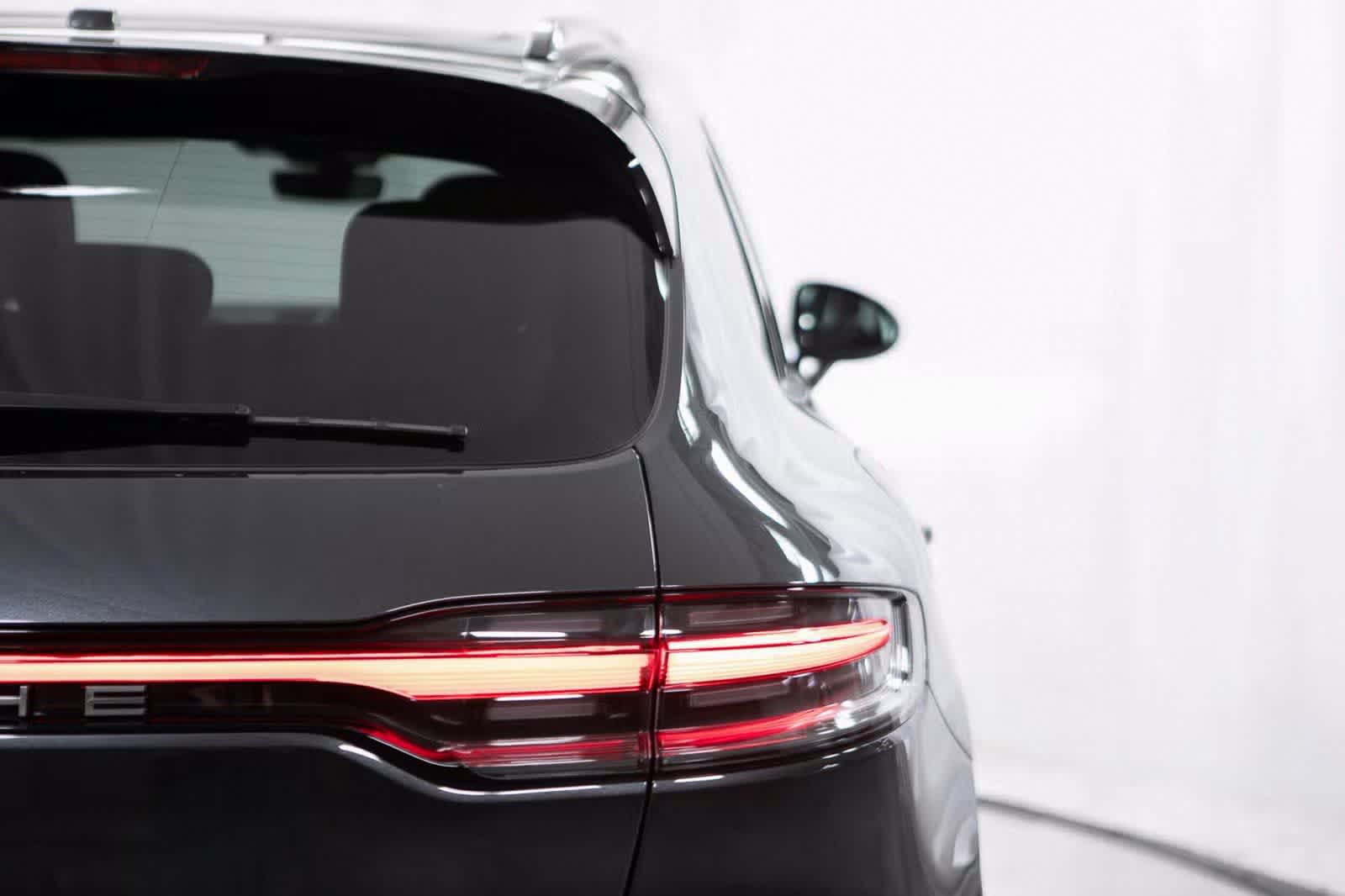 Thumbnail: 2026 Porsche Macan - 39