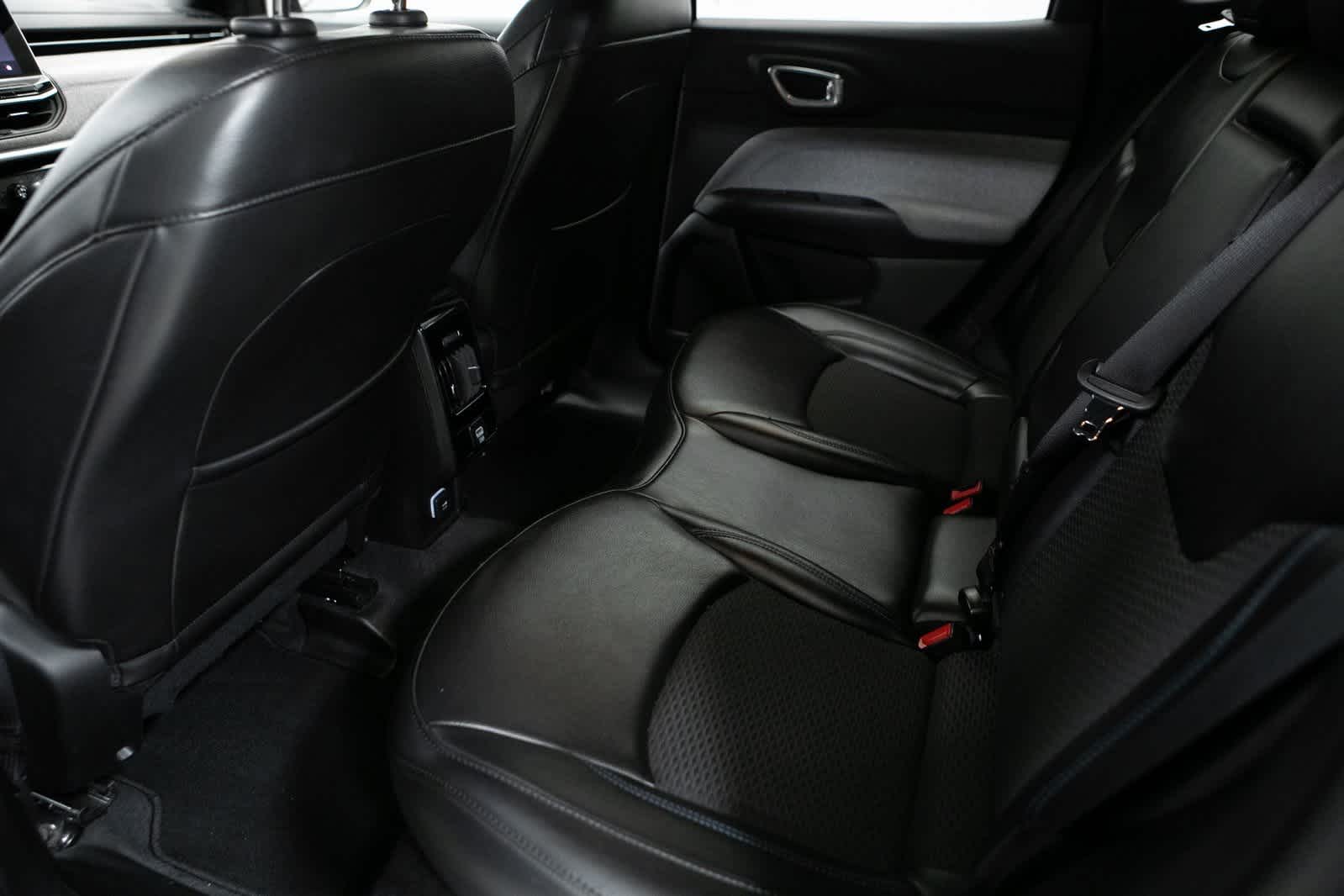 Thumbnail: 2023 Jeep Compass - 23