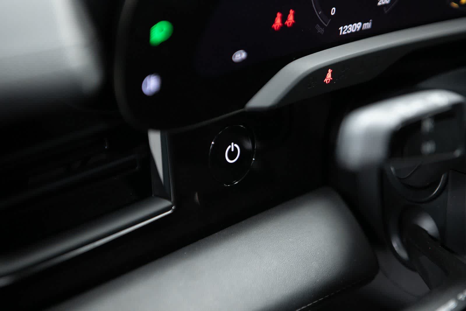 Thumbnail: 2022 Porsche Taycan - 20