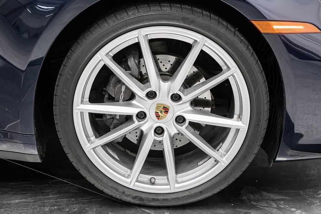 Thumbnail: 2021 Porsche 911 - 11