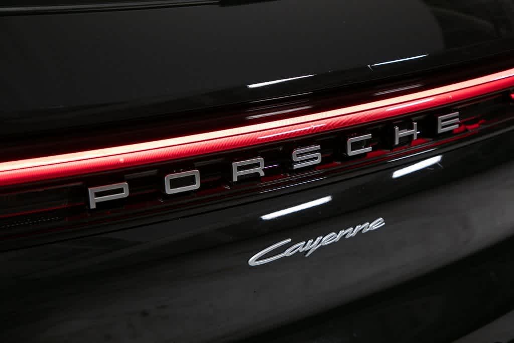 Thumbnail: 2025 Porsche Cayenne - 37