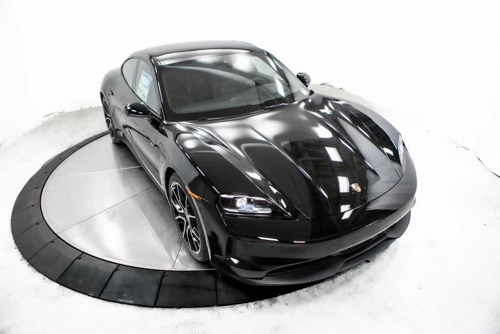 Thumbnail: 2025 Porsche Taycan - 39