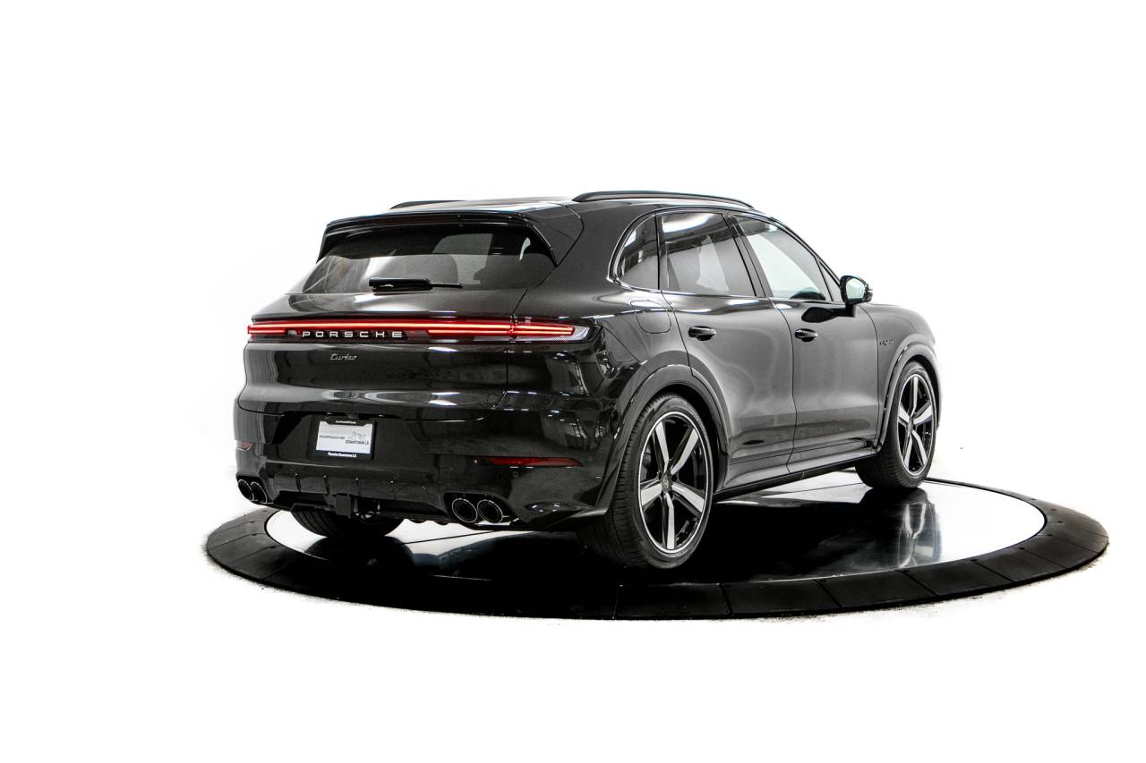 Thumbnail: 2026 Porsche Cayenne - 7