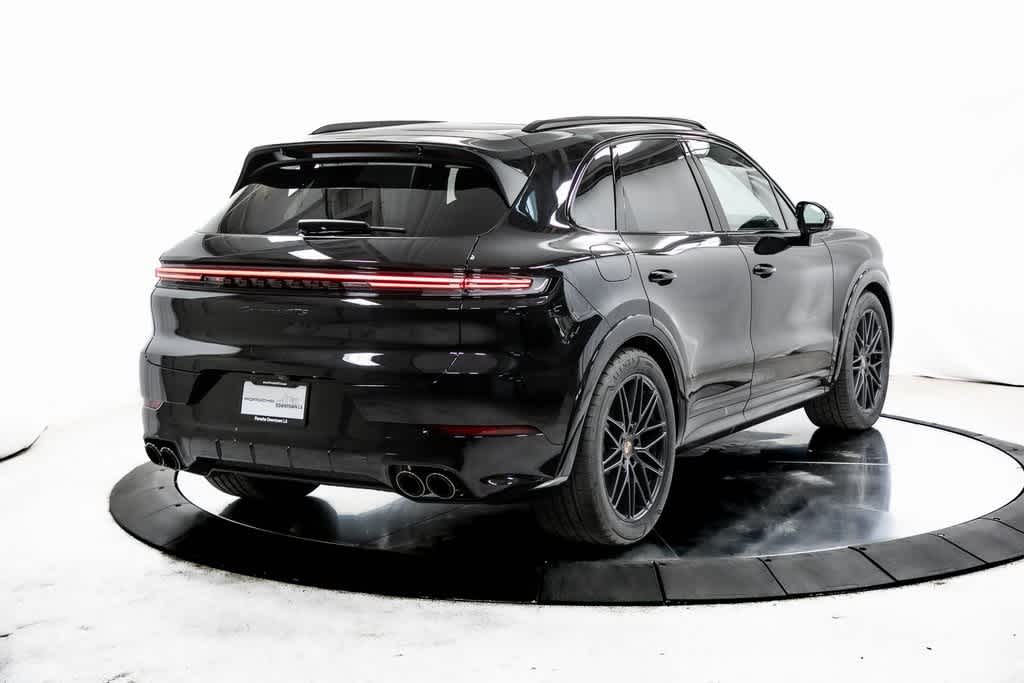 Thumbnail: 2025 Porsche Cayenne - 7