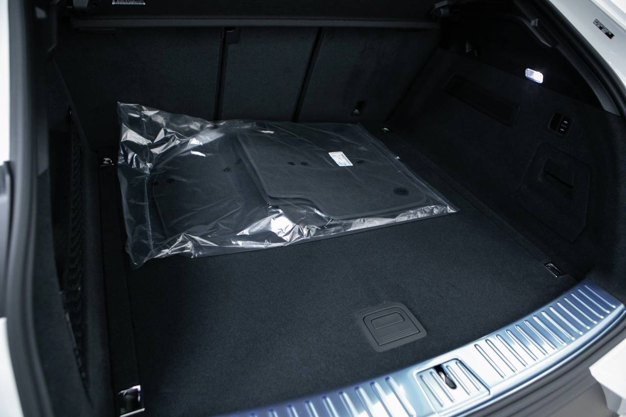 Thumbnail: 2026 Porsche  - 40