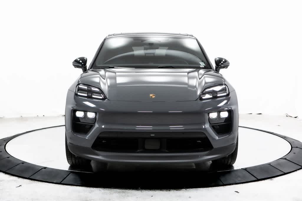 Thumbnail: 2025 Porsche Macan - 10