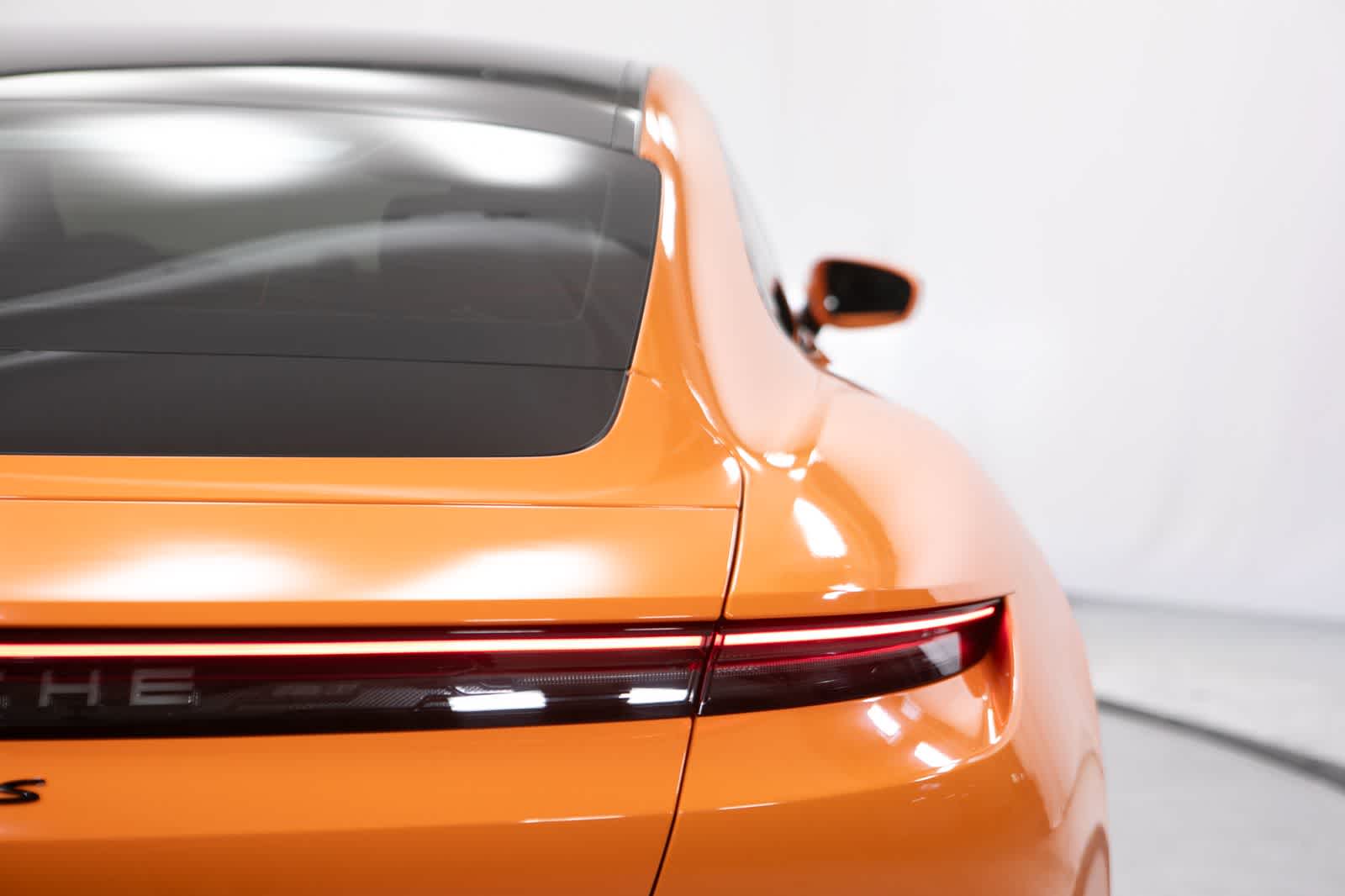 Thumbnail: 2025 Porsche Taycan - 21