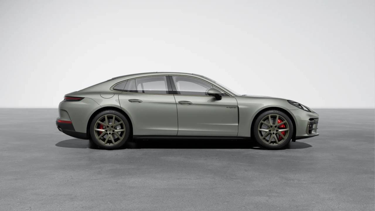 Thumbnail: 2026 Porsche Panamera - 6